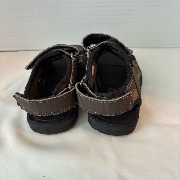 Boys Beverly Hills Polo Club Brown Sandals Comfort Velcro Size7 - Picture 3 of 6